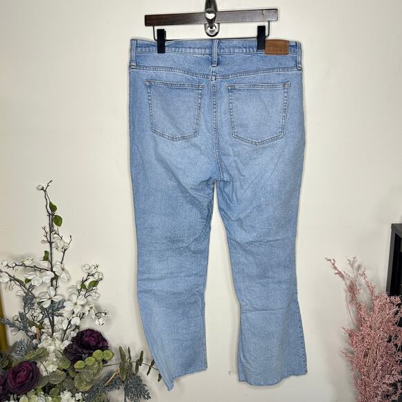 J. CREW 9" Demi-Boot Crop Jean Ashland Wash Raw Hem Sz 32 Tall {R35} - Picture 4 of 6
